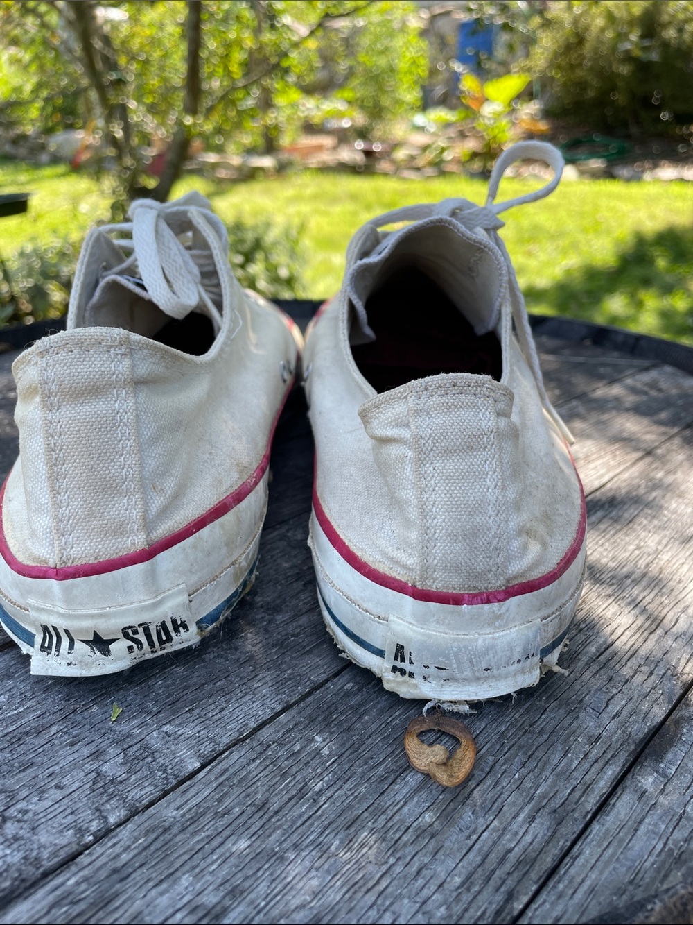 VNT All Star Converse off-white canvas sneakers size : 11 men’s - Picture 3 of 6